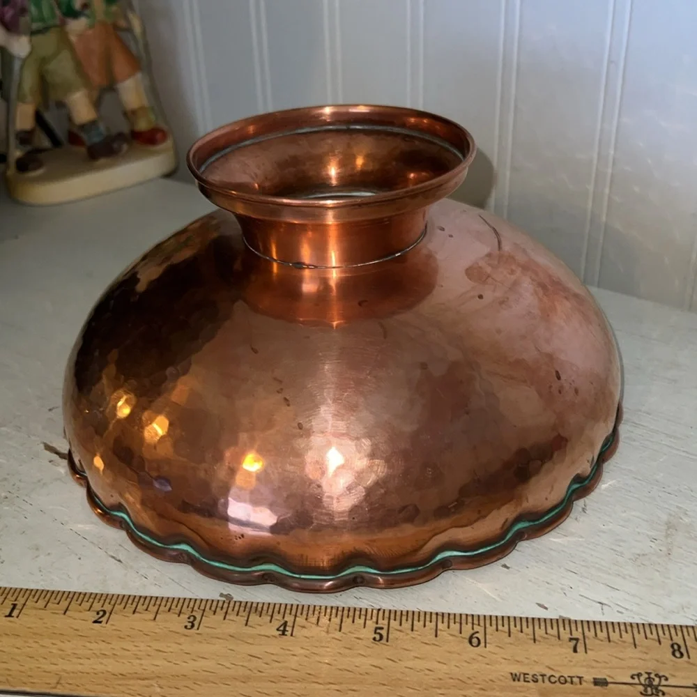 Vintage hammered copper fluted serving bowl 8” x 3.5”